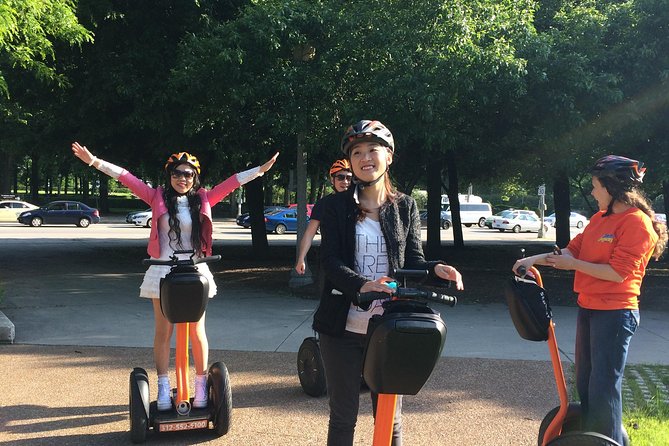 2-Hour Chicago Lakefront & Museum Campus Segway Tour - Thirty minutes beside Lake Michigan
