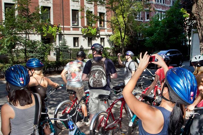 Bike Tour of Chicago's Lakefront Neighborhoods - Gold Coast mansions and the city’s grand side