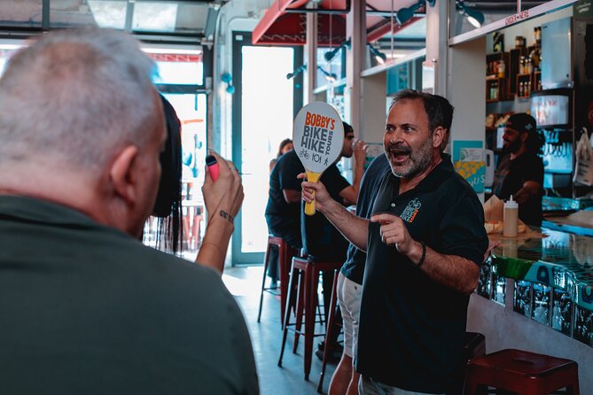 Bikes, Bites & Views: Chicago's Signature Dishes Bike Tour-Adults - How the guides shape the ride