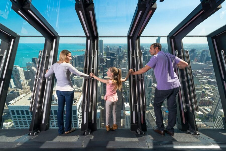 Chicago: 1-5 Day Attraction Pass with Shedd Aquarium - River cruises and speedboat views