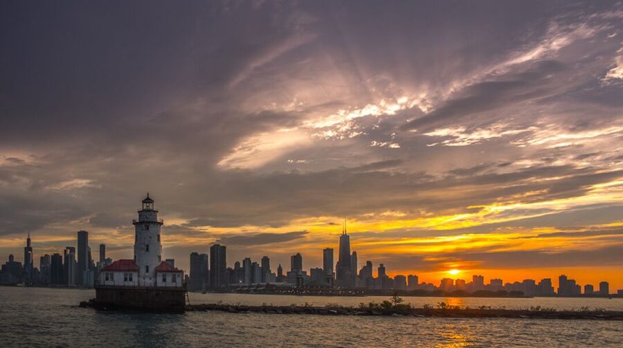 Chicago: 1.5-Hour Scenic Sunset Lake Cruise - Lake Michigan at Sunset