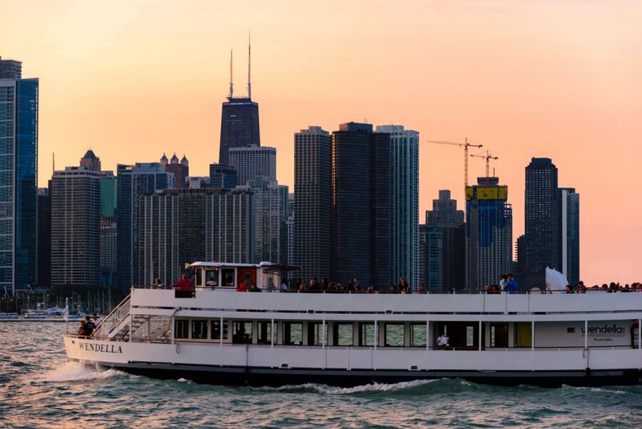 Chicago: 1.5-Hour Scenic Sunset Lake Cruise - How Much Value Do You Get for $45?
