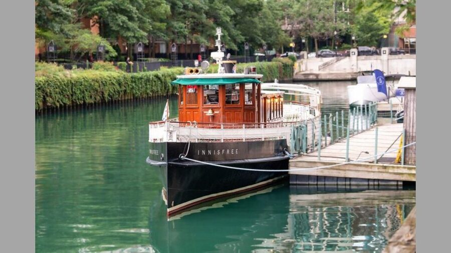 Chicago: Architecture Boat Tour with Drinks - The 90-minute route through three branches