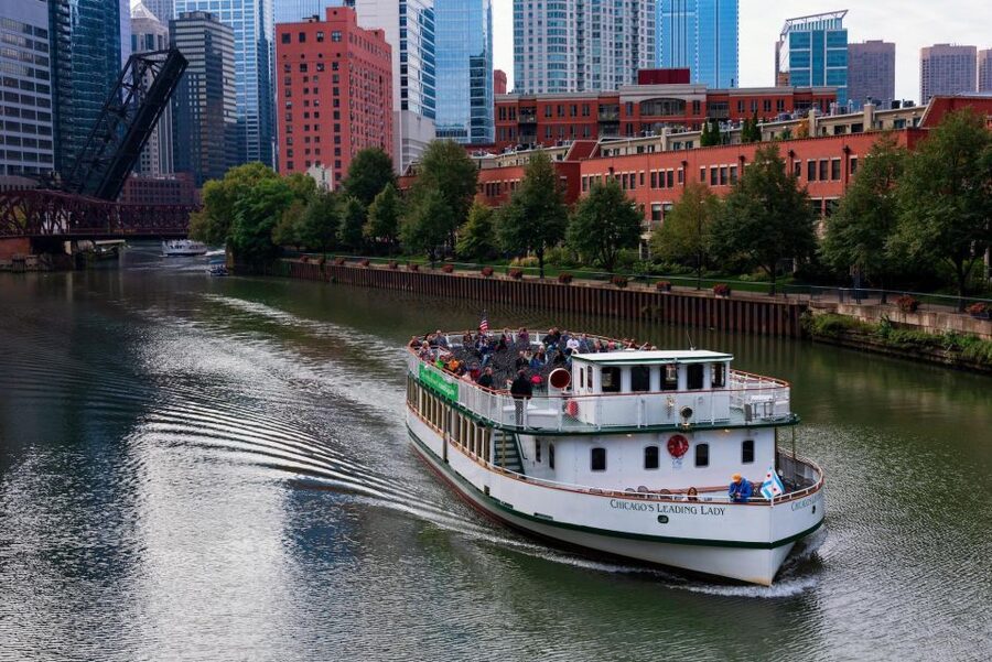 Chicago: Architecture Center Cruise on Chicago's First Lady - Following Chicago’s architectural timeline