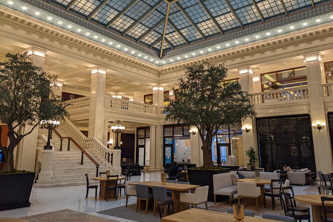 Chicago Architecture Tour: Underground Pedway and the Loop - The secret final section and the walk to Aqua