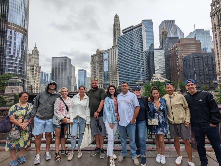 Chicago: Best of Attractions Walking Tour +Bike/Kayak Rental - Millennium Park and Cloud Gate
