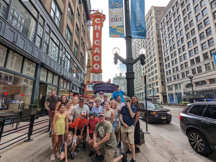 Chicago: Best of Attractions Walking Tour +Bike/Kayak Rental - Michigan Avenue and the Magnificent Mile