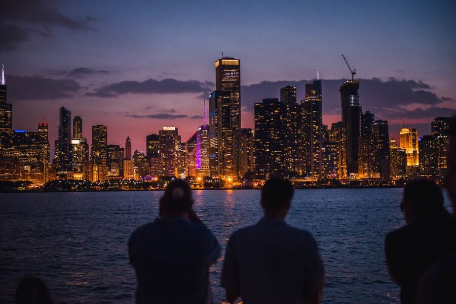 Chicago by Night River and Lake Cruise - What the guides add to the experience