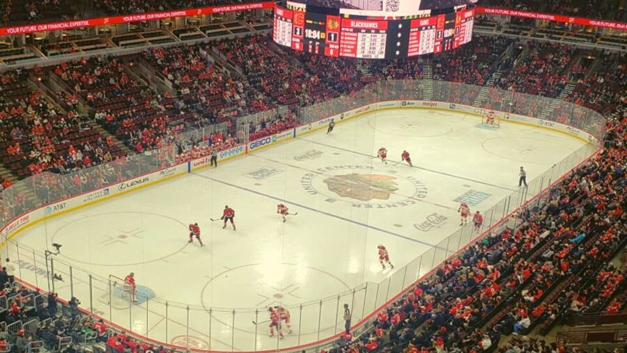 Chicago: Chicago Blackhawks NHL Game Ticket at United Center - How to make the night feel more local