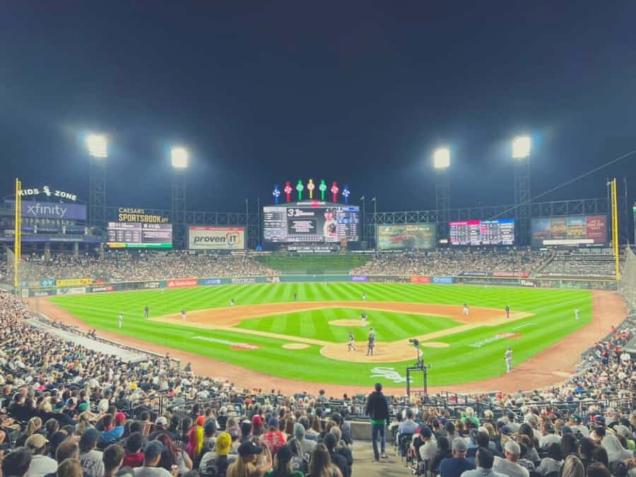 Chicago: Chicago White Sox Baseball Game Ticket - Why a White Sox game belongs in your Chicago plans