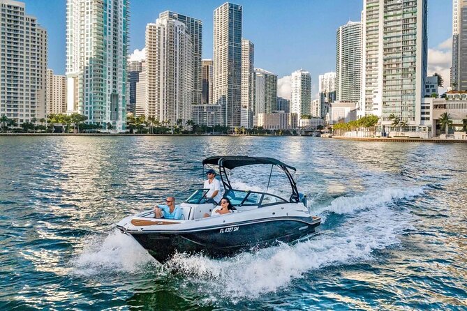 Chicago City Boat Tours - Starting around River North and the Chicago River