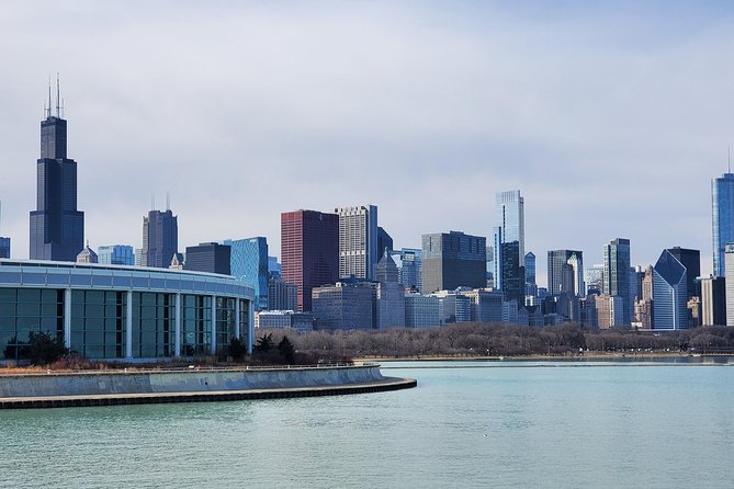 Chicago City Minibus Tour - Buckingham Fountain and the seasonal route