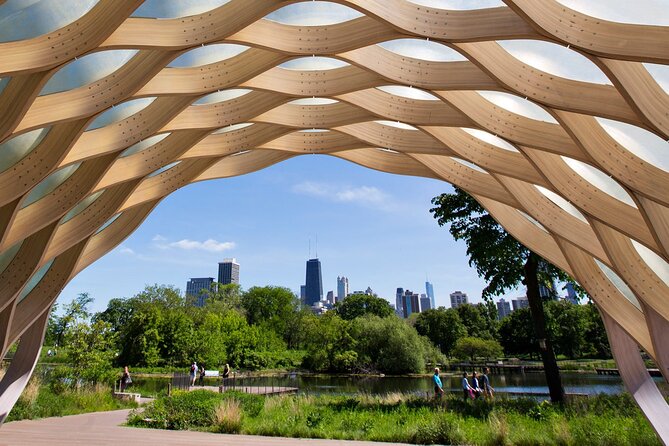 Chicago City Tours See It All No Time Wasted - Buckingham Fountain, Navy Pier, and the Magnificent Mile