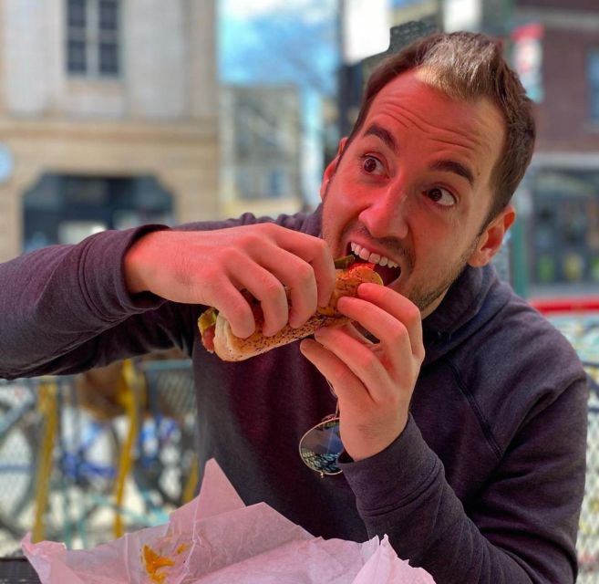 Chicago: Classic Food & Walking Tour with Free Bike or Kayak - The optional craft beer pairing