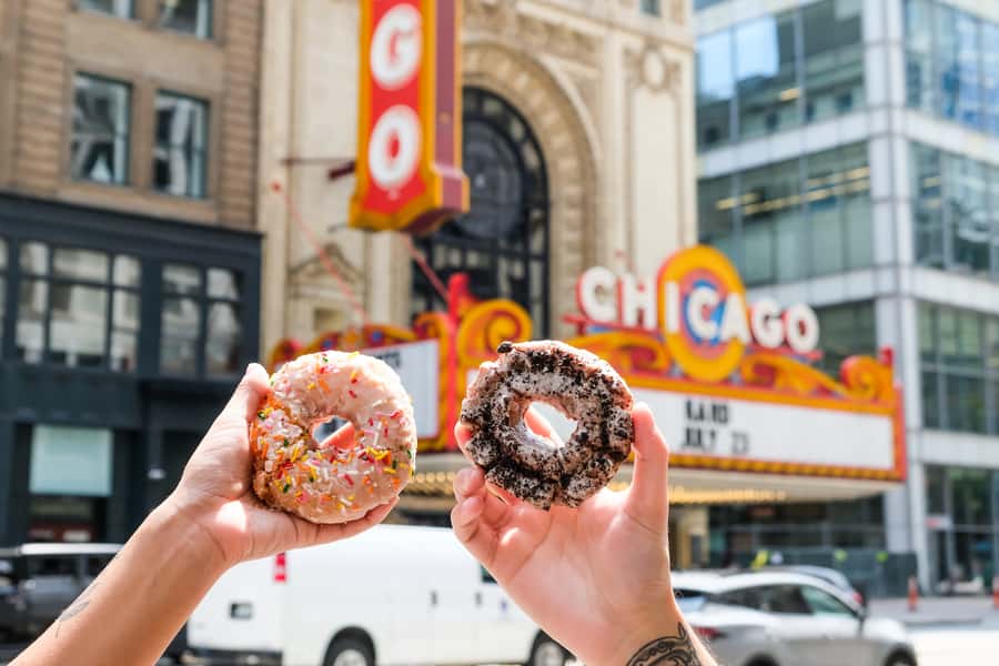 Chicago: Downtown Donut Tour with Tastings - Four stops, four chances to compare Chicago styles