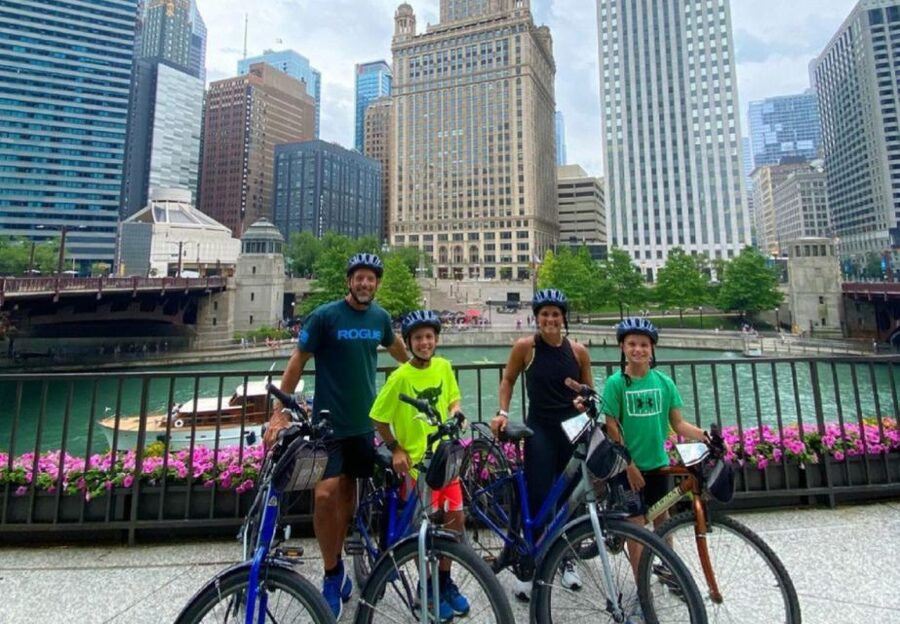 Chicago: Downtown Family Food Tour by Bike with Sightseeing - Key points at a glance