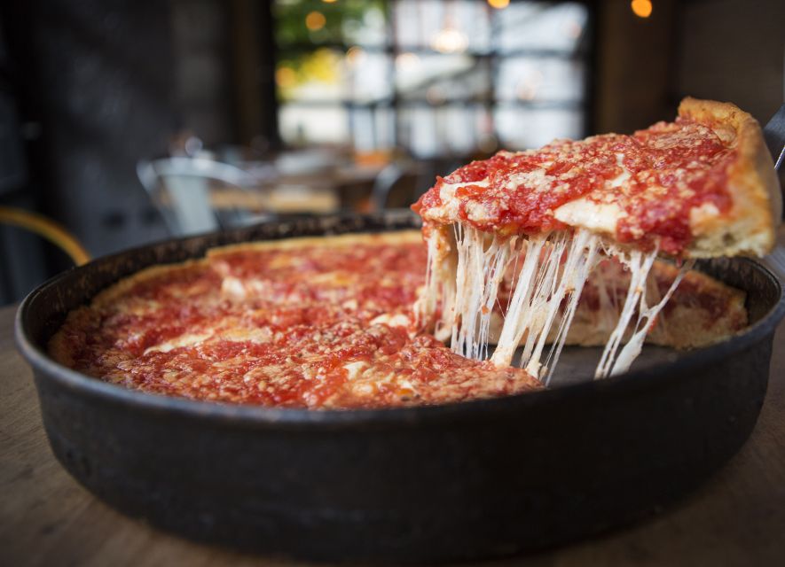 Chicago: Downtown Family Food Tour by Bike with Sightseeing - Grant Park and Buckingham Fountain