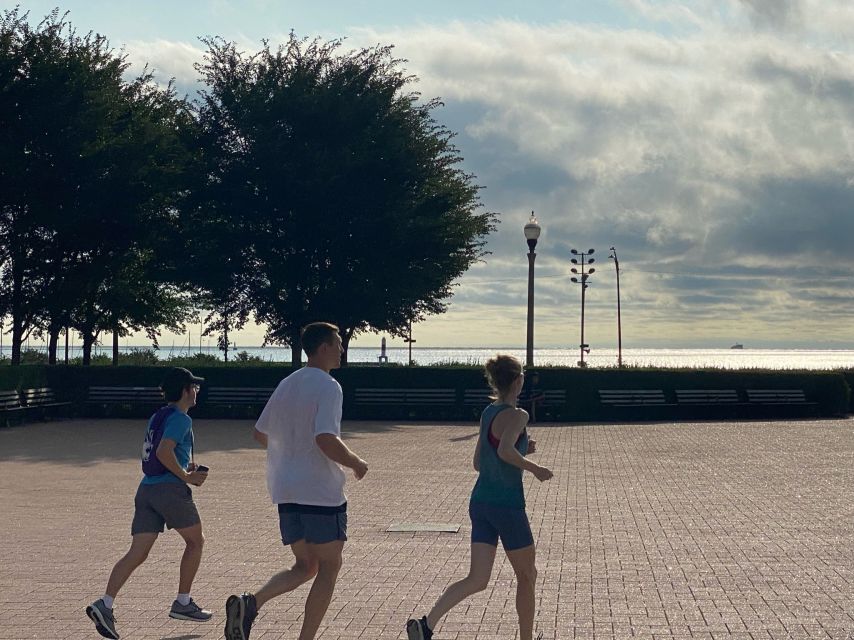 Chicago: Downtown Highlights Running Tour - The Loop brings the city’s big stories