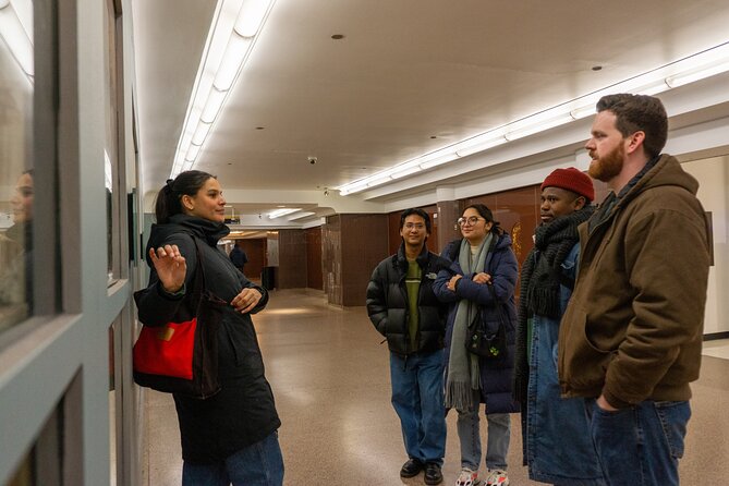 Chicago: Downtown Loop & Millennium Park 2 Hour Walking Tour - Marshall Field and the making of a shopping district