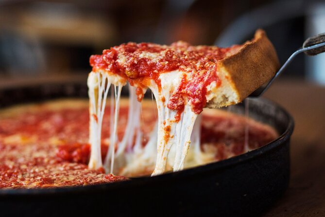 Chicago Favorites Ultimate Food and Walking Tour - Starting With Lou Malnati’s or Gino’s East