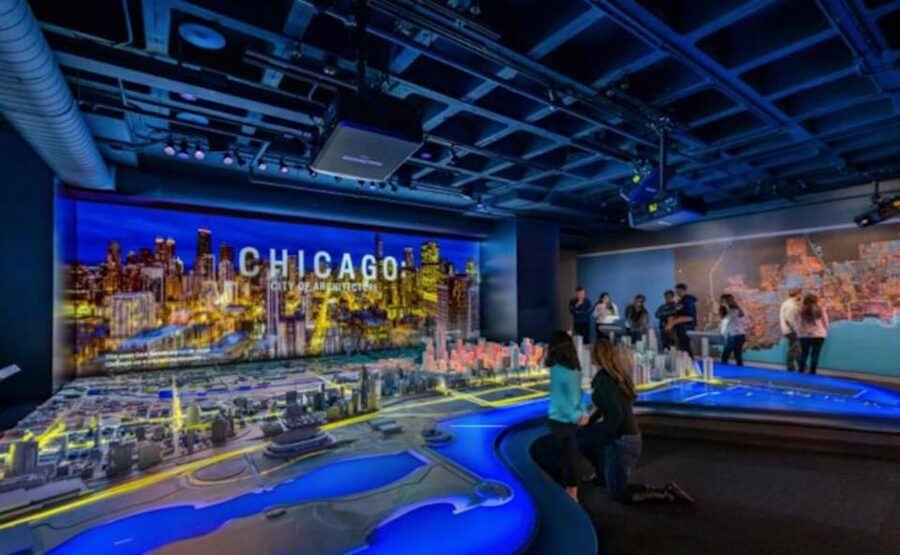 Chicago: First Lady River Cruise & Architecture Center Combo - What the live commentary adds