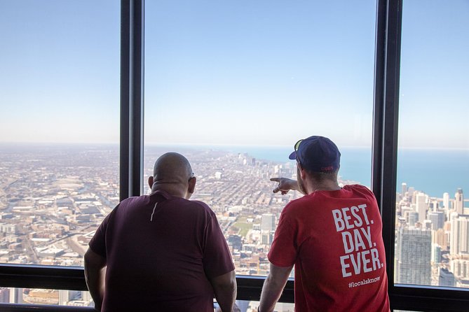 Chicago Food Tour: Taste the City’s Most Iconic Eats - Walking through the Loop after lunch