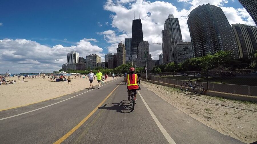 Chicago: Full-Day or Half-Day Bike Rental - Northbound Route: Lincoln Park and the Free Zoo