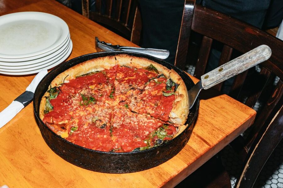 Chicago: Gangsters and Food Tasting Walking Tour - The Chicago hot dog, sport pepper included