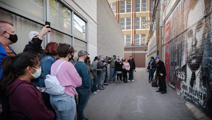 Chicago: Ghost Bus Tour of Haunted Locations - North Clark Street and the St. Valentine’s Day Massacre
