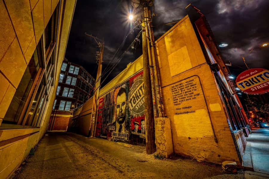 Chicago: Ghosts & Hauntings of the Windy City Walking Tour - Practical details before you book