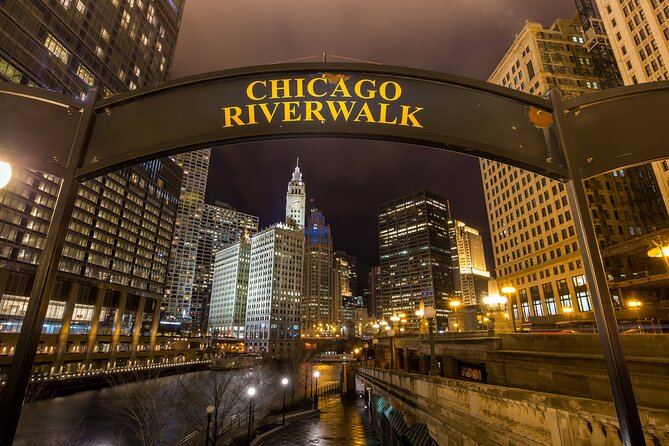Chicago Haunted Ghost Tour GPS Self-Guided Walking Tour - City Hall and a soundtrack for its hauntings
