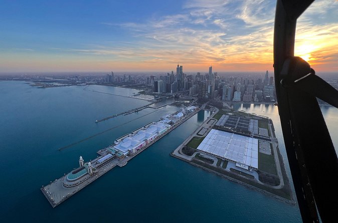 Chicago Helicopter 10-Minute Tour for up to Three Passengers - What the flight feels like for a first-timer