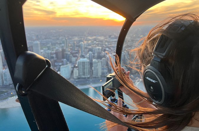Chicago Helicopter 10-Minute Tour for up to Three Passengers - Practical details that can affect your plans