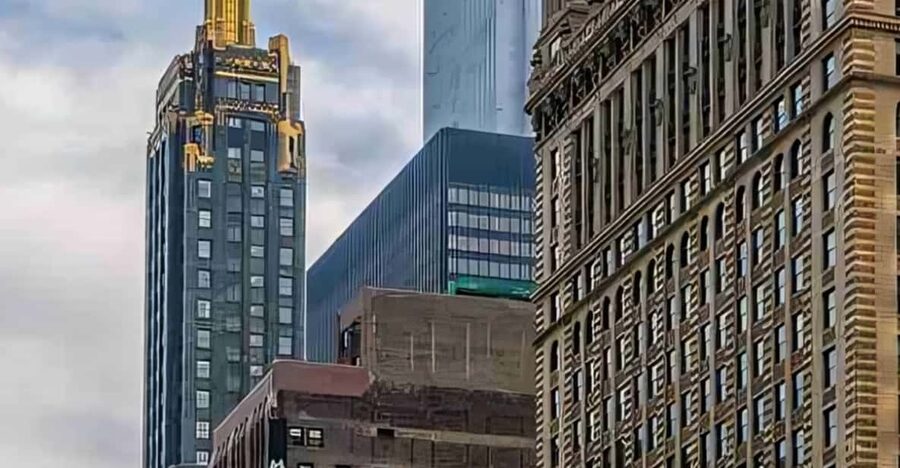 Chicago Highlights Private Walking Tour With A Guide - Meeting at LondonHouse Chicago on East Wacker Drive