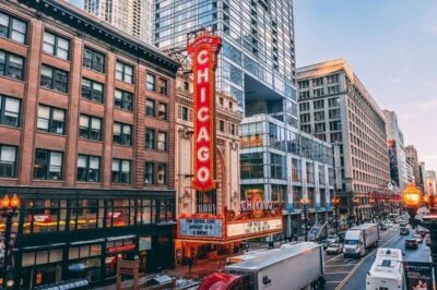 Chicago Highlights Private Walking Tour With A Guide