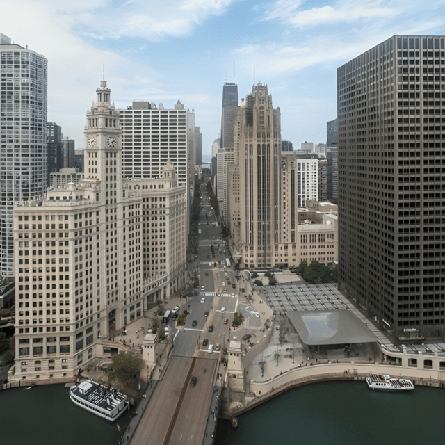 Chicago Highlights Private Walking Tour With A Guide - Who will get the most from this experience