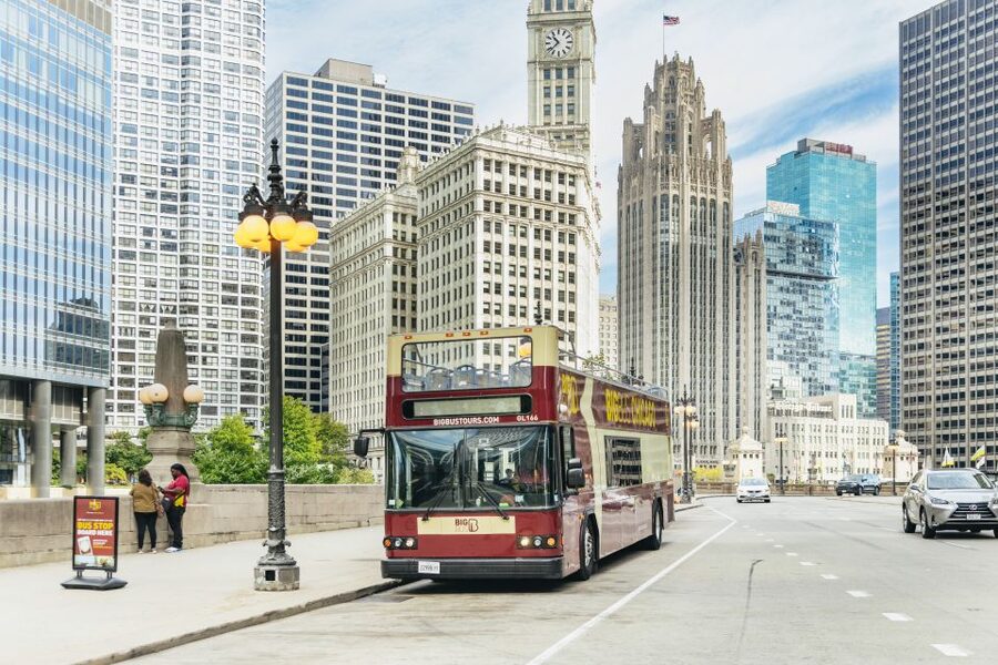 Chicago: Hop-on Hop-off Sightseeing Tour by Open-top Bus - The Chicago Riverwalk and River North