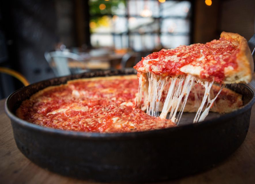 Chicago in a Day: Food & Walk Tour+Free Bike or Kayak Rental - Brownie, popcorn, and the city’s central Loop