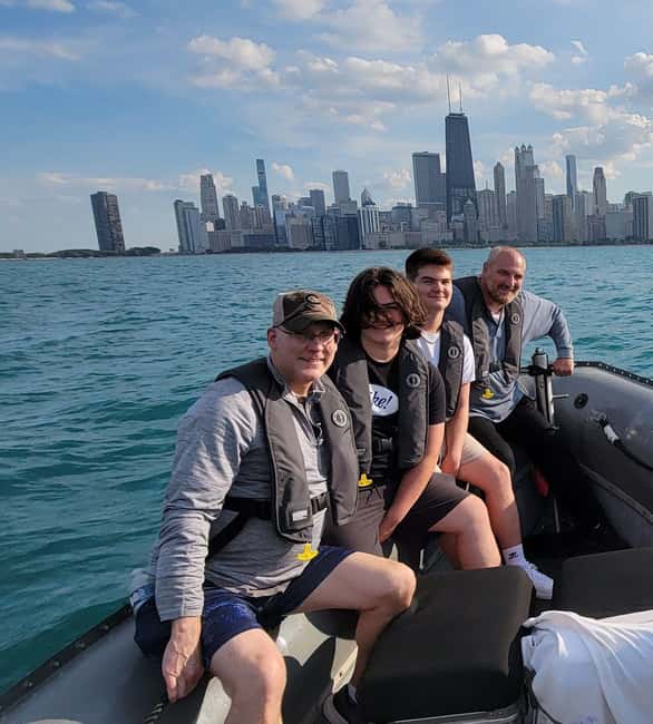 Chicago: Lake and River Tour on a RIB Boat - Comfort, motion, and who should skip it