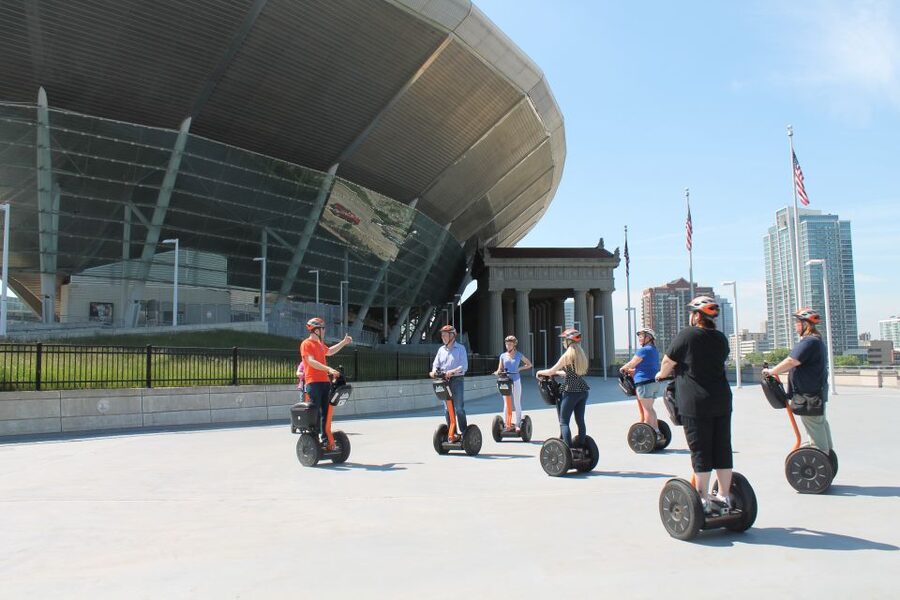 Chicago: Lakefront and Museum Campus Segway Tour - Grant Park, gardens, and Buckingham Fountain
