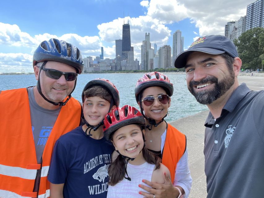 Chicago: Lakefront Neighborhoods Bike Tour - What Riding in the Group Is Really Like