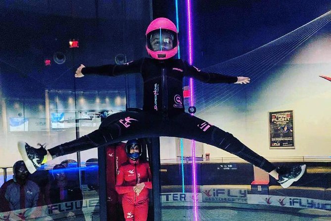 Chicago Lincoln Park Indoor Skydiving with Two Flights - Step 3: Your first 60-second flight