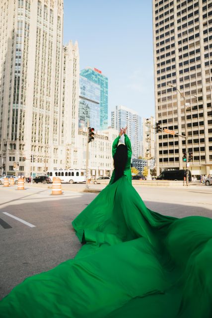 Chicago Luxury Flying Dress Photoshoot - How Elena Badea handles the session