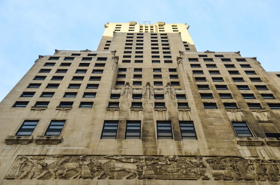 Chicago: Magnificent Mile Walking Tour - What the guide adds to the buildings