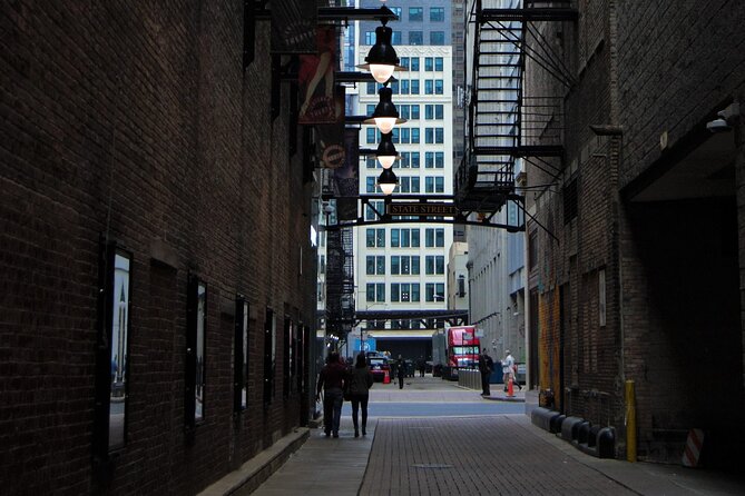 Chicago Mobs and Haunts Walking Tour - Exchequer Restaurant and the old 226 Club