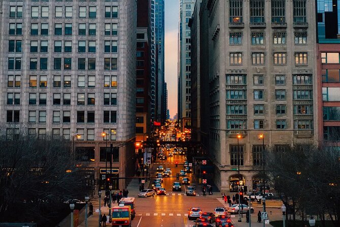 Chicago Mobs and Haunts Walking Tour - Extra landmarks add shape to the route