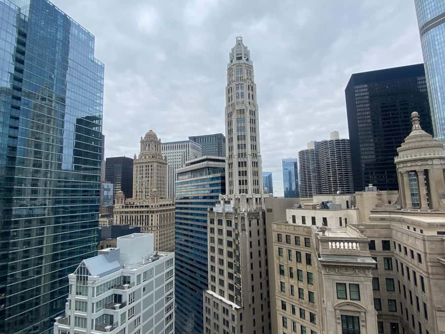 Chicago: Mobsters and Movies Walking Tour - The Untouchables finale beneath Tiffany glass