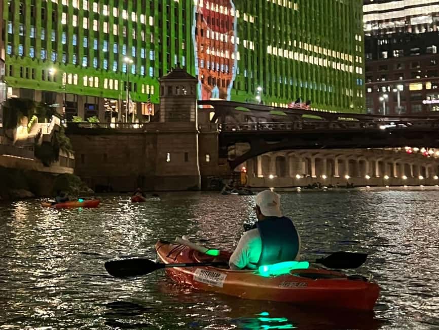 Chicago: Moonlight Paddle Tour on the Chicago River - Why the Chicago River feels special at night