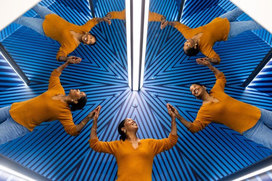 Chicago: Museum of Illusions Timed Entrance Ticket - The Smart Playroom Changes the Pace