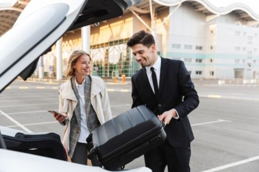 Chicago: ORD Airport Private Transfer to Chicago City|Hotels - Landing at O’Hare and making contact